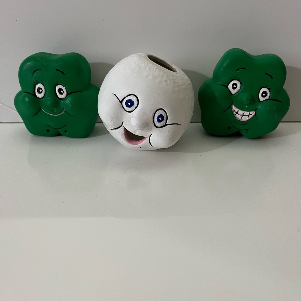 Lucky four leaf cloves, and their friend 
The snowman snowball
